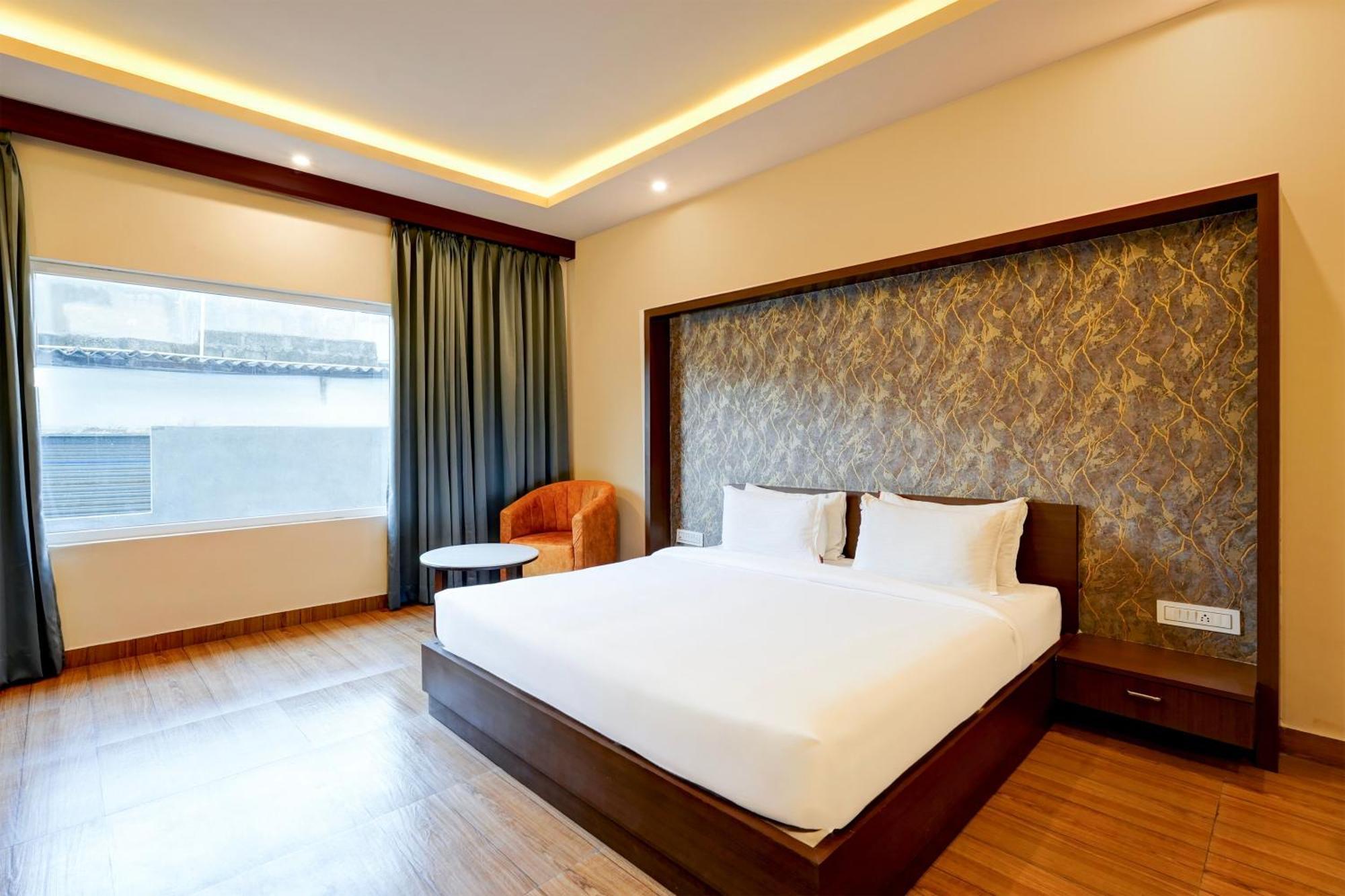 Aerotech Plaza Hotel